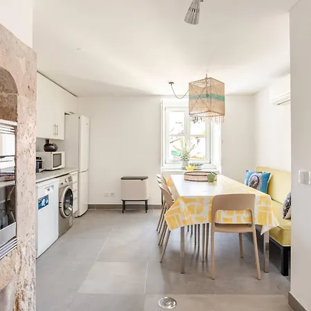 Boutique Duplex In Chiado With Epic Rossio View شقة Lisboa