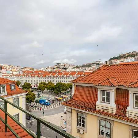 Boutique Duplex In Chiado With Epic Rossio View Lissabon