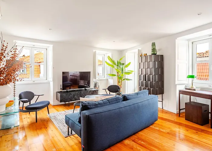 Boutique Duplex In Chiado With Epic Rossio View * Лиссабон