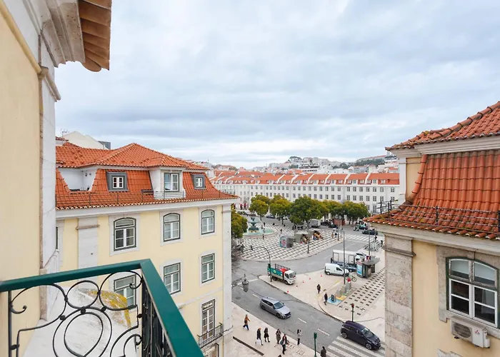 Boutique Duplex In Chiado With Epic Rossio View Апартаменти Лісабон