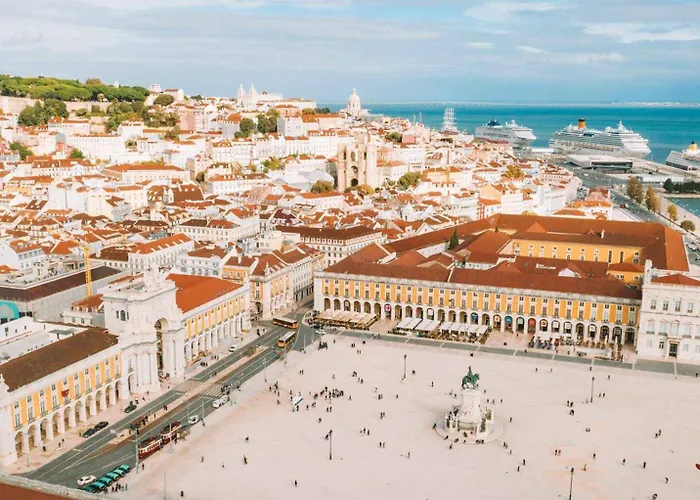 Boutique Duplex In Chiado With Epic Rossio View * Лиссабон
