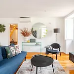 Boutique Duplex In Chiado With Epic Rossio View Apartamento