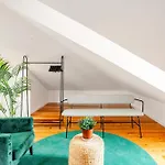 Boutique Duplex In Chiado With Epic Rossio View Apartamento