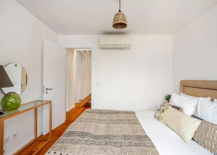 Boutique Duplex In Chiado With Epic Rossio View * Lisbona