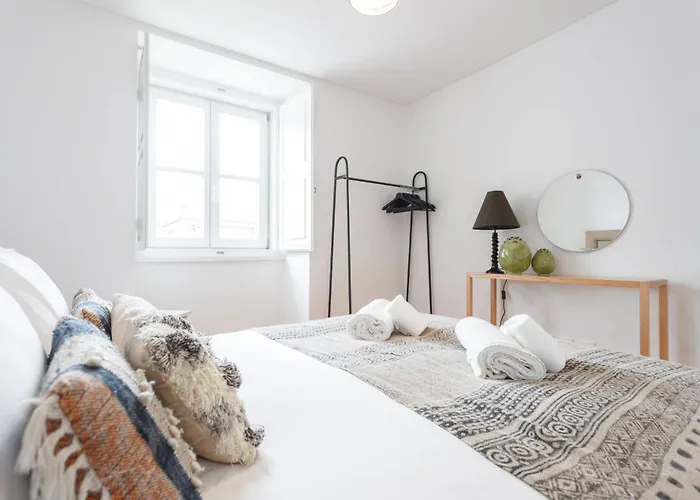 Boutique Duplex In Chiado With Epic Rossio View Appartamento