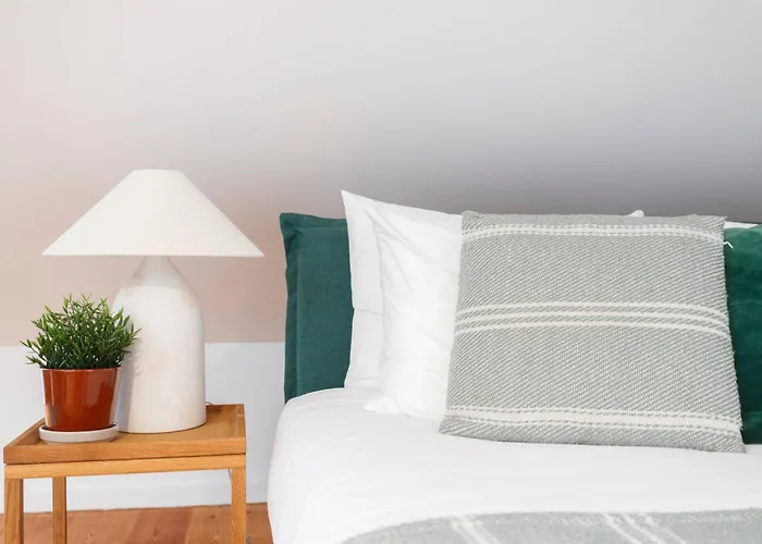 Boutique Duplex In Chiado With Epic Rossio View 아파트 리스본